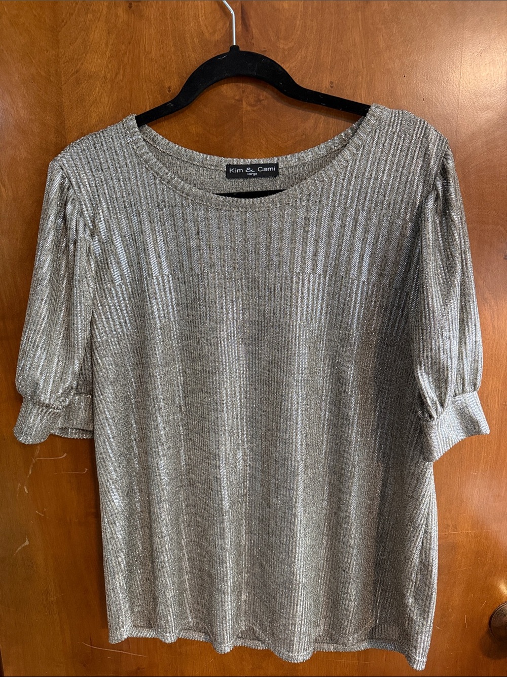 Kim & Cami Metallic Ribbed Knit Top in Silver